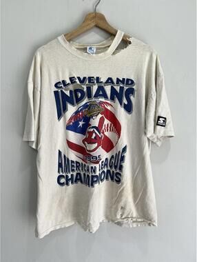 Vintage Cleveland Indians Thrashed Starter Tee Shirt faded